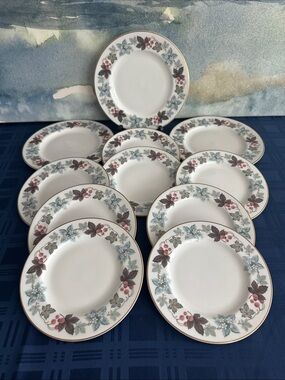 11 Royal Doulton Camelot Plates Fine China Porcelain Plates